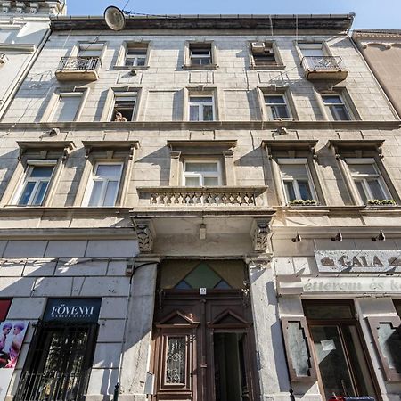 Serendipity Apartment Budapeste Exterior foto